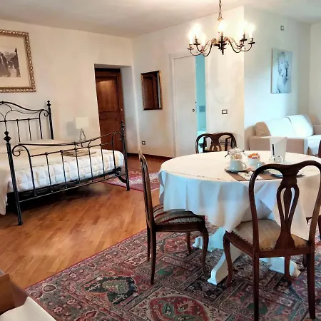 Cascina In Franciacorta Bed & Breakfast