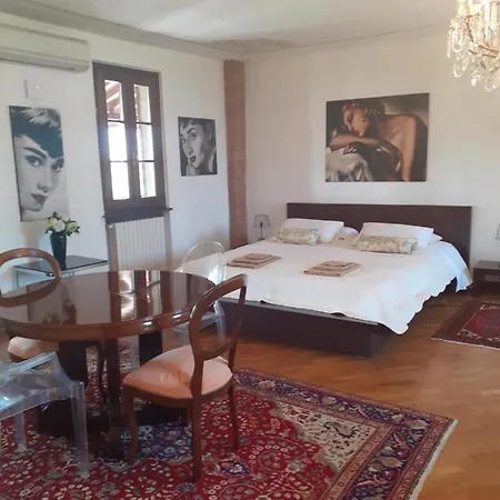 Cascina In Franciacorta Bed & Breakfast